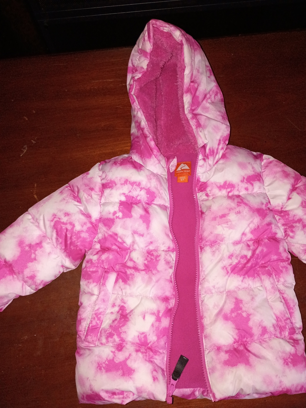 Ozark Trail Pink and White Tie-Dye Hooded Puffer Jacket